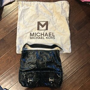 Michael Kors sholder bag